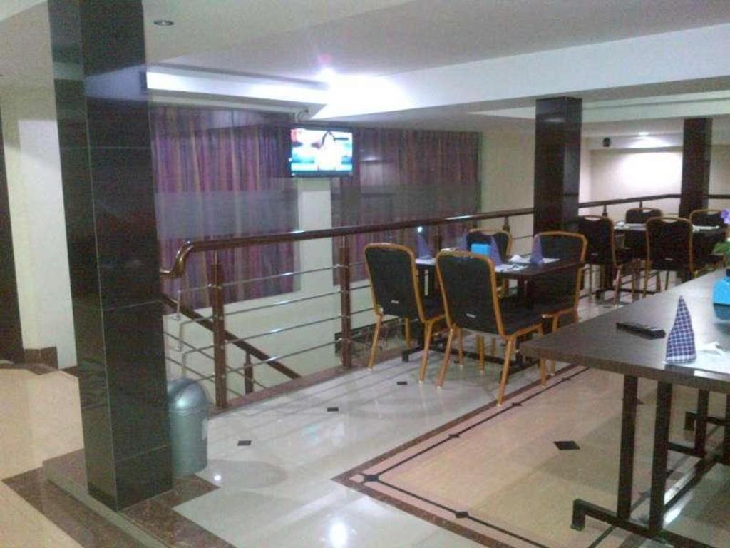 Erin Int Hotel Μακασάρ Εξωτερικό φωτογραφία